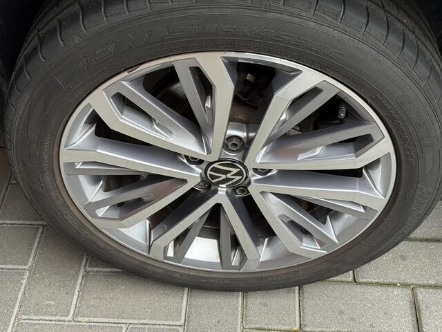 Volkswagen T-Roc 1.5 TSI Sport Rline,Cam,Cruise,Carpl,Led