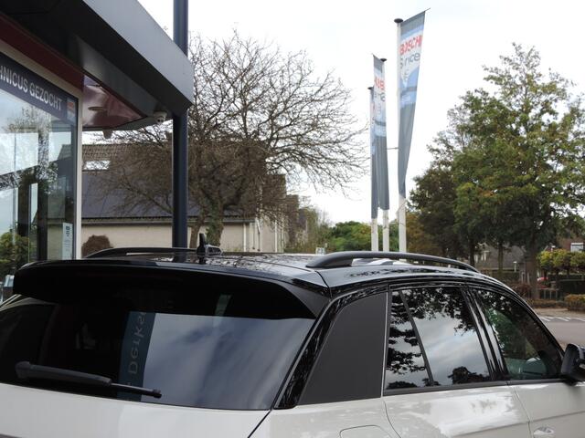 Volkswagen T-Roc 1.5 TSI Black Style DSG - Camera | ACC | Matrix LED | CarPlay | Park Assist | Elek. klep | Massage