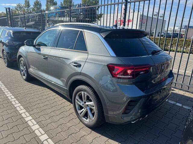 Volkswagen T-Roc 1.5 TSI R-Line - Trekhaak - AllSeason banden - Stoelverwarming