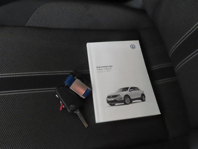 Volkswagen T-Roc 1.5 TSI 150pk DSG Automaat Style Navi Trekhaak Ad Cruise Parkeersensoren 1e Eigenaar Dealeronderhouden