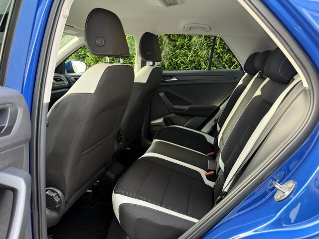 Volkswagen T-Roc 1.5 TSI 150pk H6 Sport l ACC l ECC l LED l NAVI l TREKHAAK 1500kg