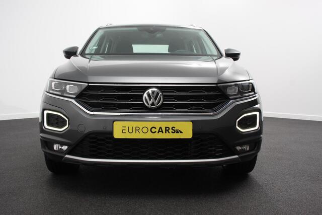 Volkswagen T-Roc 1.5 TSI 150pk DSG Sport Team Navigatie Apple Carplay/Android Auto Camera Electrische achterklep Climate Control Led Lichtmetalen Velgen