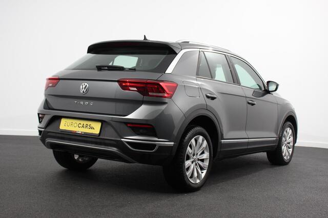 Volkswagen T-Roc 1.5 TSI 150pk DSG Sport Team Navigatie Apple Carplay/Android Auto Camera Electrische achterklep Climate Control Led Lichtmetalen Velgen
