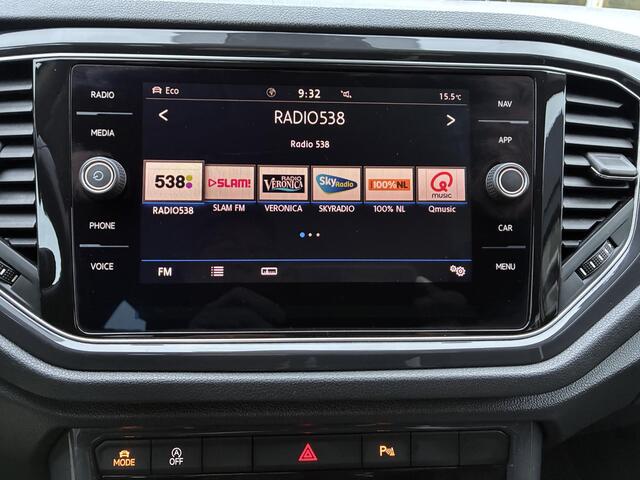 Volkswagen T-Roc 1.5 TSI Sport | Climate control | Navigatie | Parkpilot | Afneembare Trekhaak | Elektrisch Pakket | 18"LM-Velgen