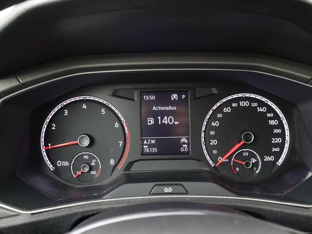 Volkswagen T-Roc 1.5 TSI Style Business | 150 PK | Automaat | Navigatie | Trekhaak | Parkeersensoren