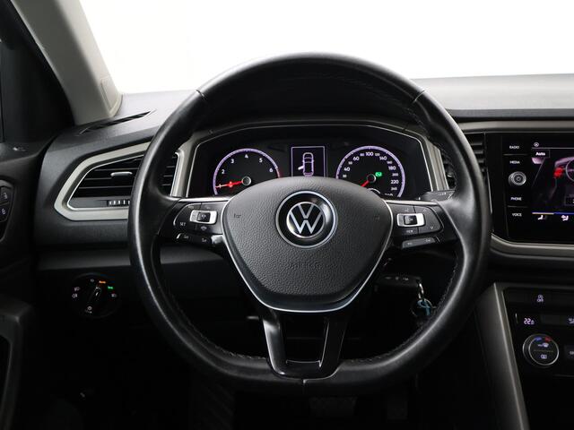 Volkswagen T-Roc 1.5 TSI Style Business | 150 PK | Automaat | Navigatie | Trekhaak | Parkeersensoren