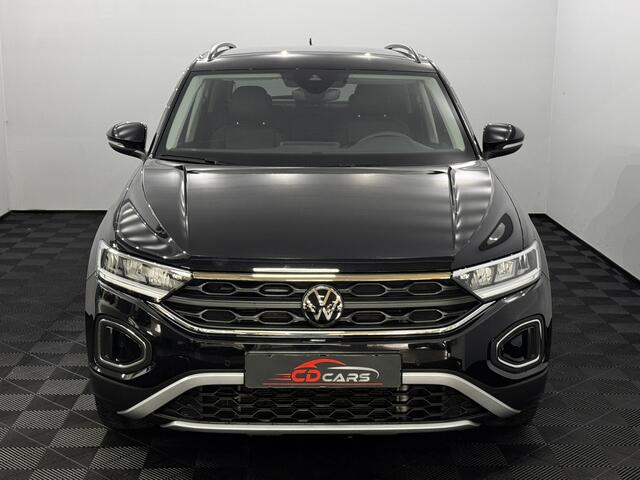 Volkswagen T-Roc 1.5 TSI Goal Business Half leder, Parkeersensoren, Apple carplay, Winterpakket, A start top, Cruise control adaptief, 2 jaar vakantie