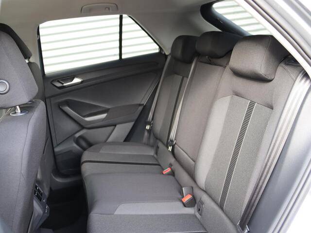 Volkswagen T-Roc Life Edition 1.0 85 kW / 116 pk TSI SUV 6 versn. H and | Navigatie | Climatronic | Stoel pakket |
