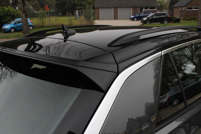 Volkswagen T-Roc 1.5 TSI Apple/Android carplay, Parkeer assistent, NAVI, LED, ACC, Leder, Parkeersensoren, Comfortstoelen, 18" LMV