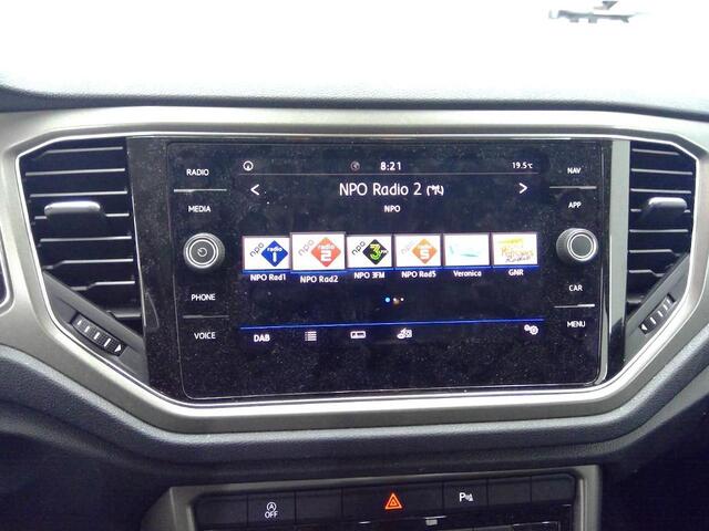 Volkswagen T-Roc 1.5 TSI 150pk DSG Automaat Style Navi Camera Trekhaak 1e Eigenaar Dealeronderhouden