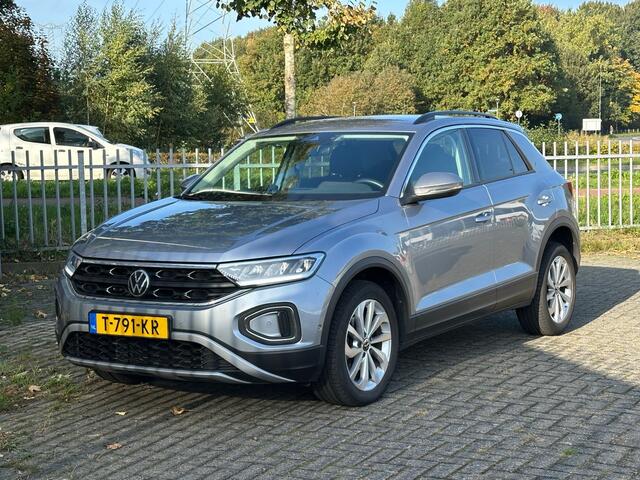 Volkswagen T-Roc 1.0 TSI 110pk Life Business Navigatie