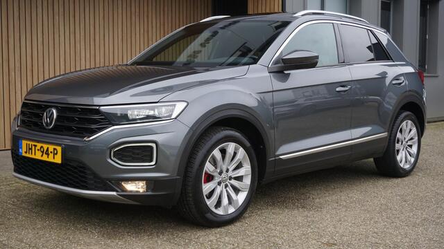 Volkswagen T-Roc 1.5 TSI 150pk Sport Pano.Dak Virtual Cockpit *VW Drive Select* Adaptive Cruise 17inch LM *1e Eigenaar* Indium Grey*