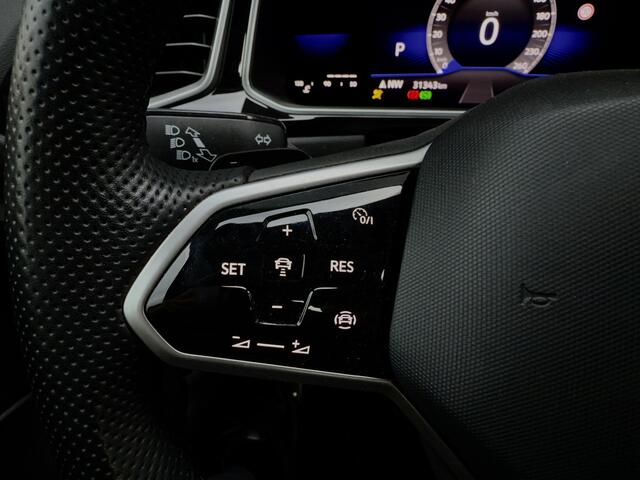Volkswagen T-Roc 1.5 TSI R Line Facelift/LED/Camera/Carplay/Massage