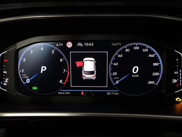 Volkswagen T-Roc 1.5 TSI R-Line 150 pk Automaat (DSG) | Verlengde garantie | Navigatie | Parkeersensoren (Park assist) | Achteruitrijcamera | Stoelverwarming | R-Line |