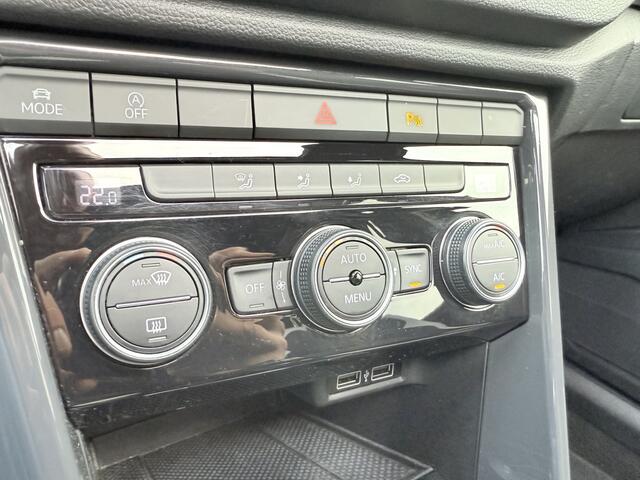 Volkswagen T-Roc 1.5 TSI 150pk Sport Panoramadak, 18''Lmv, Virt. Display