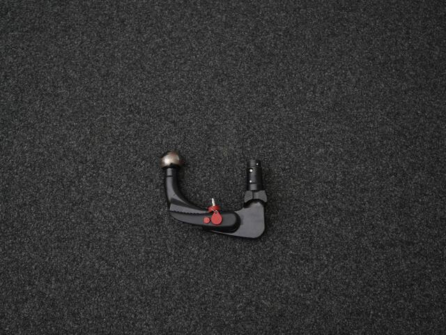 Volkswagen T-Roc 1.5 TSI 150 pk DSG Sport Business R / R-Line | Panoramadak | Trekhaak | Achteruitrijcamera | Navigatie | Adaptive Cruise