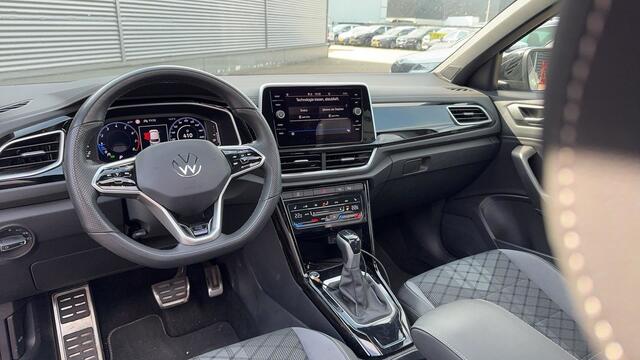 Volkswagen T-Roc 1.5 TSI 150pk R-Line DSG / Panoramadak / IQ-Light / Stoelverwarming / Keyless