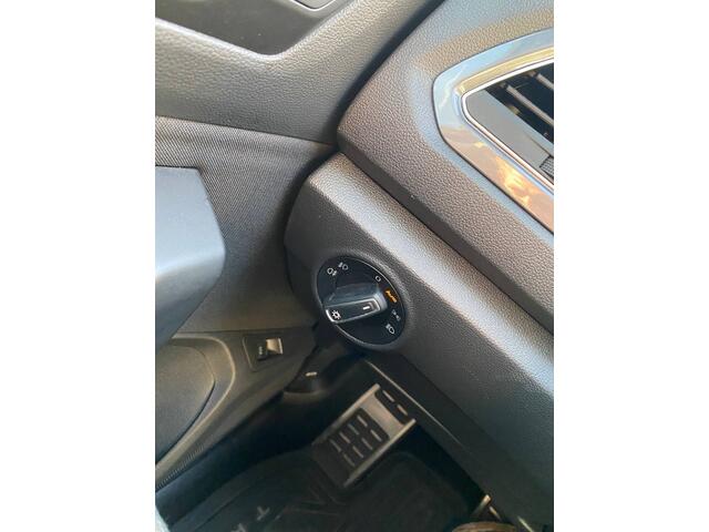 Volkswagen T-Roc 1.5 TSI Sport Business R