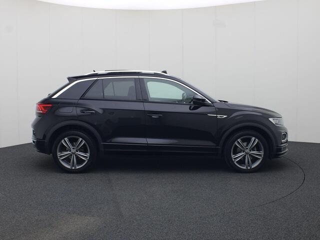 Volkswagen T-Roc 1.5TSI/150PK Sport R DSG · Panoramadak ·Navigatie · Apple/Android · Garantie t/m 25-03-2026 of 100.000km
