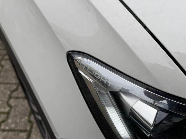 Volkswagen T-Roc 1.5 TSI R-Line - adaptive cruise - IQLight - camera