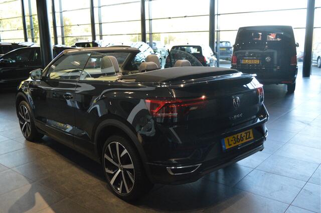 Volkswagen T-Roc Cabrio 1.5 TSI 3X R-LINE Black Style Beats camera trekhaak 19 inch !!
