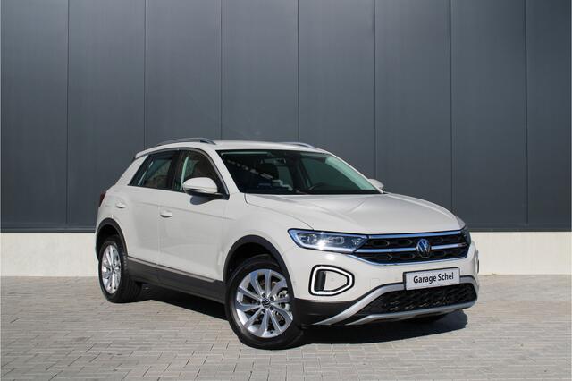 Volkswagen T-Roc 1.5 TSI Style 150pk - ACC - Carplay - Camera - DAB - Verwarmd stuurwiel - Rijklaar