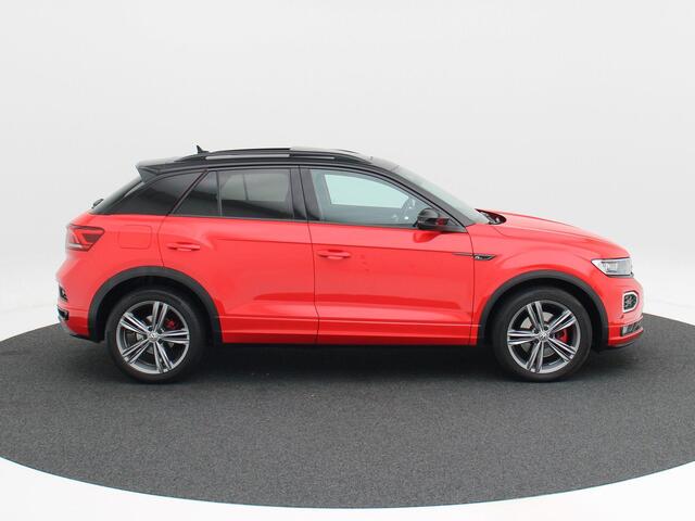 Volkswagen T-Roc 1.5 TSi 150 Pk Automaat Sport Business R-Line | Panoramadak | Beats Audio | Adaptive Cruise | Camera | CarPlay | LED-verlichting | 18 Inch | 58.486 Km