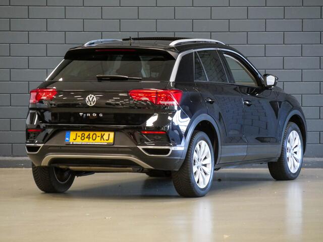 Volkswagen T-Roc 1.5 TSI 150PK Automaat Style Business | PANODAK | CAMERA | CARPLAY |