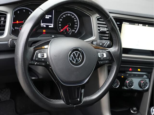 Volkswagen T-Roc 1.0 TSI Style | Navigatie | Adaptive Cruise | PDC | Android/Apple Carplay