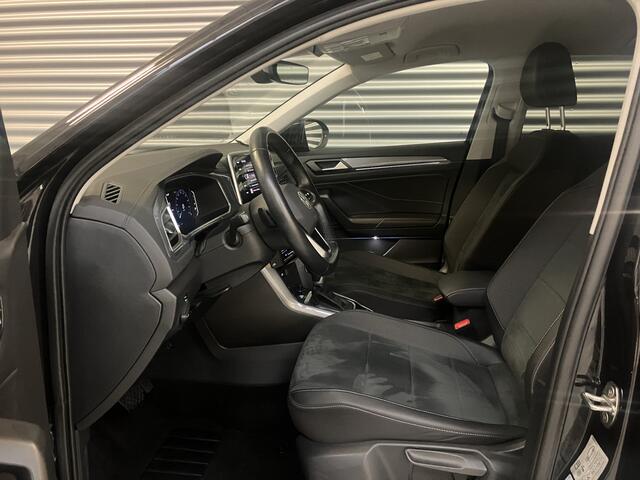 Volkswagen T-Roc 1.5 TSI STYLE/IQ DRIVE/IQ LIGHT/ TREKHAAK/17 INCH/ENZ