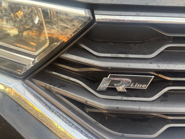 Volkswagen T-Roc 1.5 TSI 150pk R-LINE | NAVI | 3x R-LINE | CARPLAY |