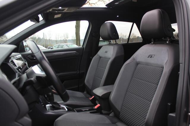 Volkswagen T-Roc 2.0 TSI 4Motion Sport 3x R-line / Panoramadak / CarPlay / Parkeerhulp V+A / 18'' / Stoelverwarming / Dodehoek / ACC