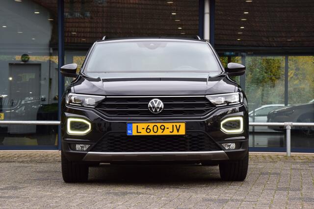 Volkswagen T-Roc 1.5 TSI 150PK Sport DSG Automaat | Org. NL | BOVAG Garantie | Virtual Cockpit | Adaptive Cruise | Full LED | 19'' Velgen | Camera | Navigatie | Apple Carplay&Androidauto |