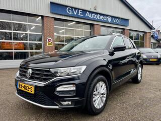 volkswagen-t-roc-1.5-tsi-style-nl-a