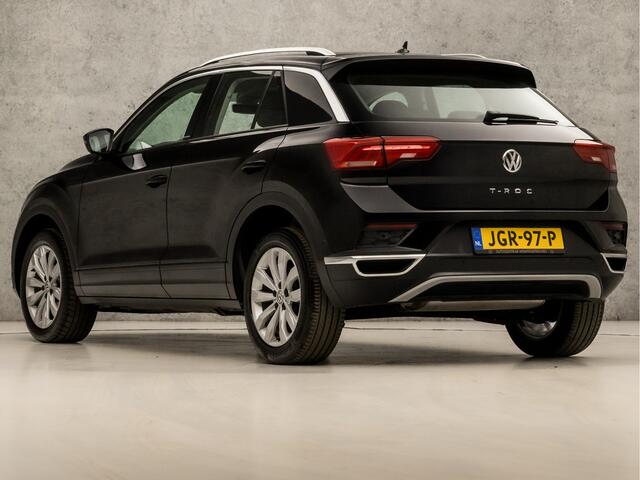 Volkswagen T-Roc 1.0 TSI Sport (APPLE CARPLAY, GROOT NAVI, CLIMATE, CAMERA, LED KOPLAMPEN, SPORTSTOELEN, ADAPTIVE CRUISE, DAB+, NIEUWSTAAT)