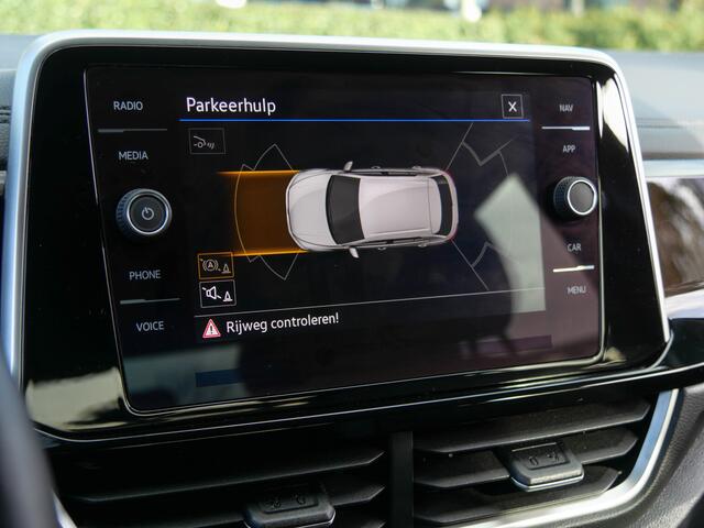 Volkswagen T-Roc 1.5 TSI 150PK R-Line Life Business | CAMERA | CARPLAY |