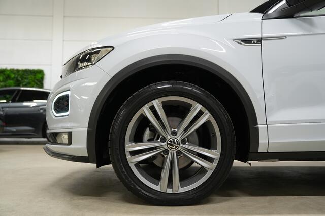 Volkswagen T-Roc 1.5 TSI 3x R-Line DSG * Pano - Virtual - Trekhaak - Camera - ACC - App *