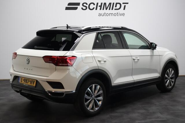 Volkswagen T-Roc 1.5 TSI Sport 150pk Automaat | LED | Trekhaak | Camera