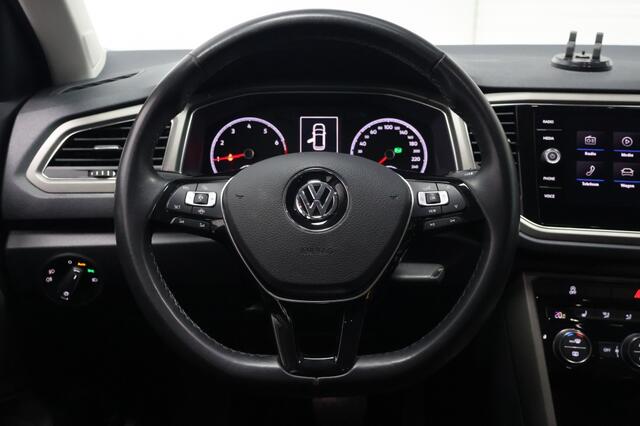 Volkswagen T-Roc 1.5 TSI Sport 150pk Automaat | LED | Trekhaak | Camera