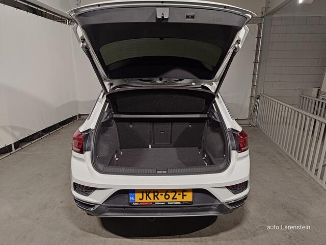 Volkswagen T-Roc 1.5 TSI 150pk Sport Carplay / Elektr.A.Klep / A.Cam./ Afn.Trekhaak / Adapt.Cruise C.