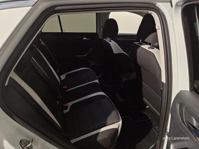 Volkswagen T-Roc 1.5 TSI 150pk Sport Carplay / Elektr.A.Klep / A.Cam./ Afn.Trekhaak / Adapt.Cruise C.