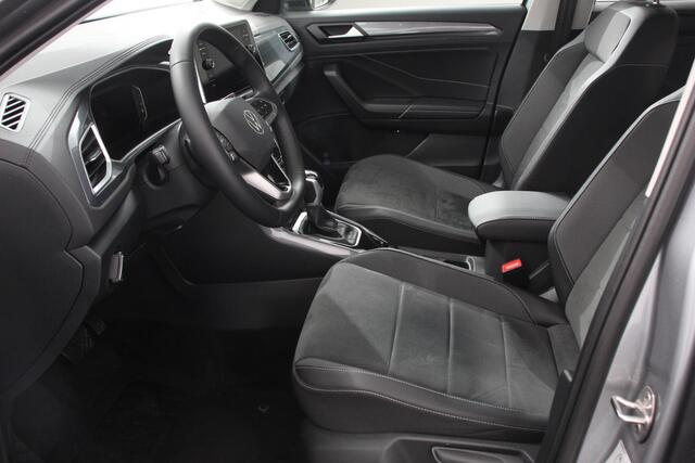 Volkswagen T-Roc 1.5 TSI 150pk DSG Style | Navigatie | Apple Carplay/Android Auto | Parkeersensoren | Camera | Adaptive Cruise Control | Blind Spot Assist | Park Assist | Stoel- en stuurverwarming | Elektrische achterklep | LED-koplampen