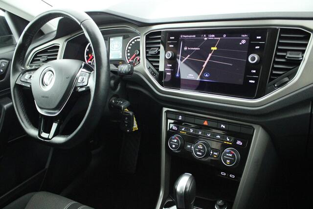 Volkswagen T-Roc 1.5 TSI 150pk DSG Style Trekhaak Camera Stoelverwarming Led Navigatie