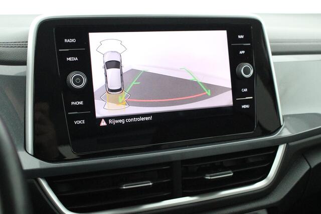 Volkswagen T-Roc 1.5 TSI Style Trekhaak Camera Stoelverwarming Led Virtual Cockpit Navigatie