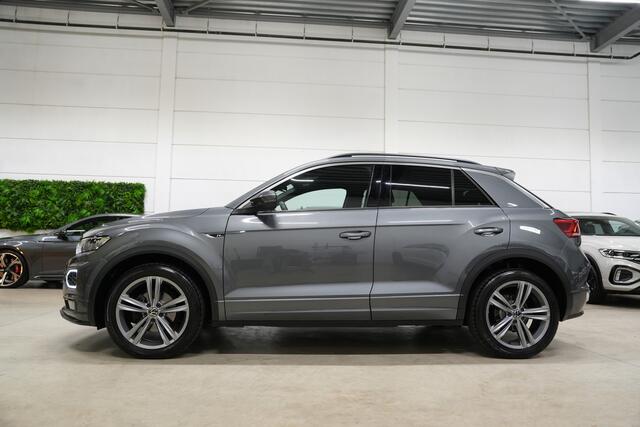 Volkswagen T-Roc 1.5 TSI R-Line * Virtual - Trekhaak - Keyless - Camera - ACC - App - Blind Spot *