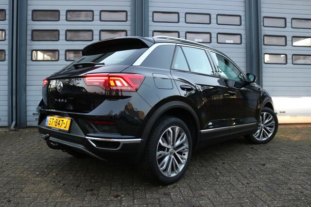 Volkswagen T-Roc 1.5 TSI Sport Xenon Keyless Virtual cockpit Camera Navi T-haak Bj:2018