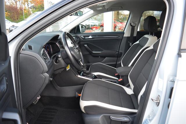Volkswagen T-Roc 1.5 TSI 150PK Sport R-Line | Orig. NL | NAP | ACC | Adaptive