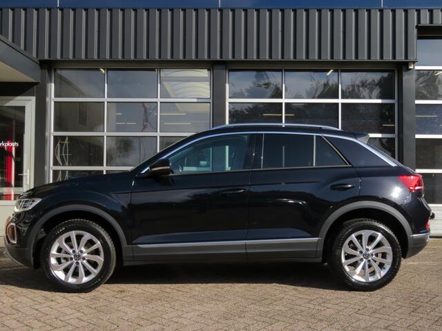 Volkswagen T-Roc 1.5 TSI 150pk DSG-aut. LIFE EDITION / IQ Light / Trekhaak afn.baar / Stoelverw. / 17 Inch / FABRIEKS garantie
