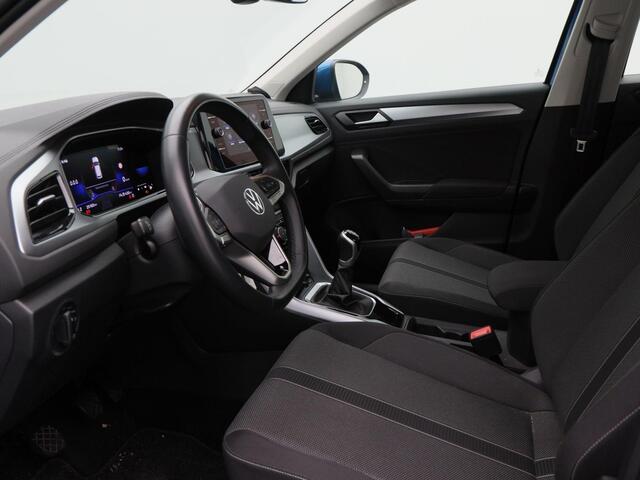 Volkswagen T-Roc 1.0 TSi 110 Pk Life | Adaptive Cruise | Navigatie | CarPlay | Camera | Climate | 25.102 Km!!