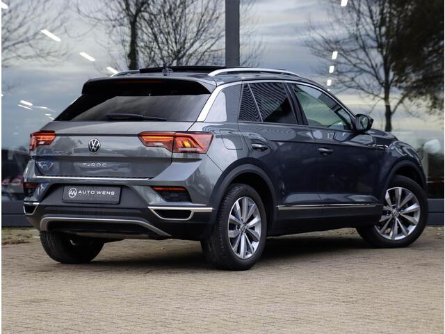 Volkswagen T-Roc 1.5 TSI Sport 150pk Panoramadak Trekhaak